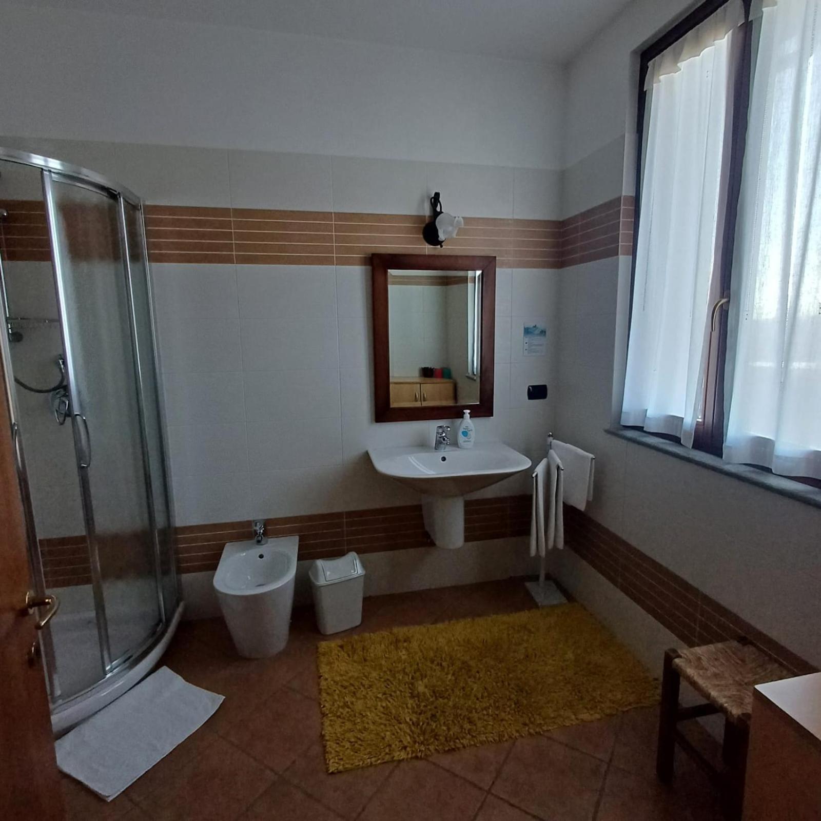 Agriturismo Le Viole Бароло Экстерьер фото